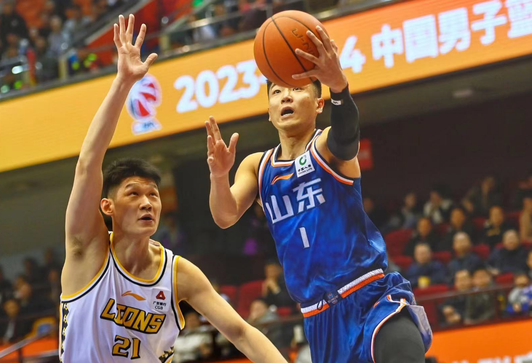 kaiyun sports-成都蓉城发布备战花絮，加时末段更衣室发声，CBA常规赛任务艰巨，细节决定成败的简单介绍