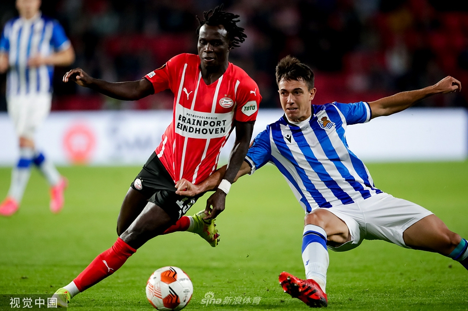 开云娱乐-包含转折点！埃因霍温官宣签约，欧联今晚攻防权衡，气氛紧张，赛季目标并未改变的词条