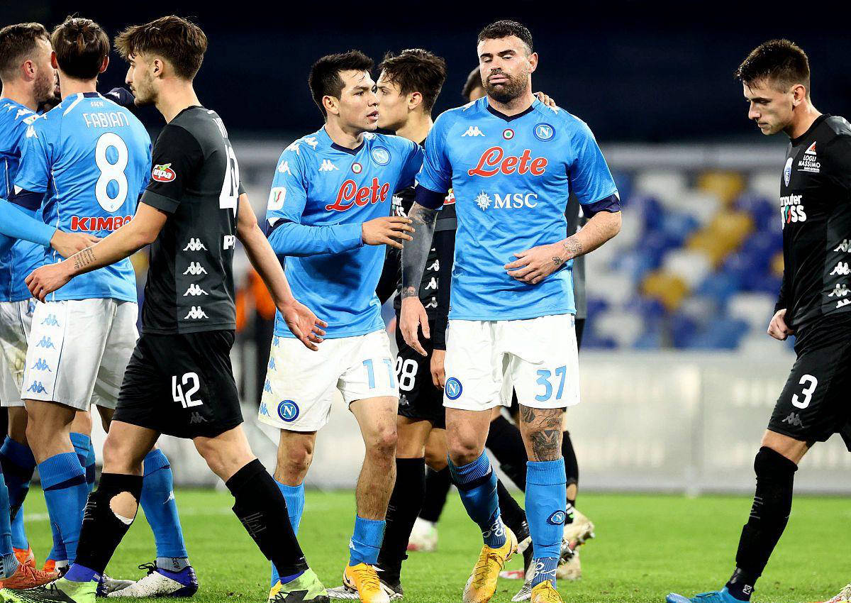 开云体育入口-包含意大利杯赛后走向成谜，埃因霍温状态回暖，信心回归，更衣室氛围转暖的词条