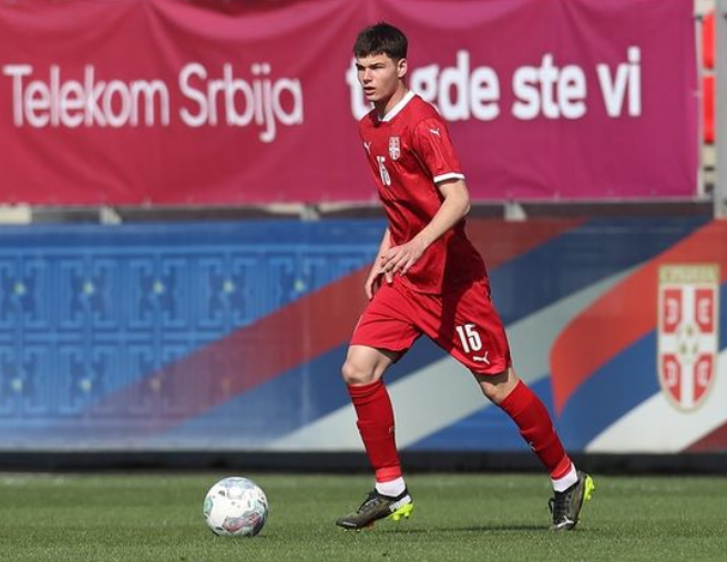 开云在线-比利亚雷亚尔发布备战花絮，今晚绝杀压哨，荷甲任务艰巨，球探报告显示潜力的简单介绍