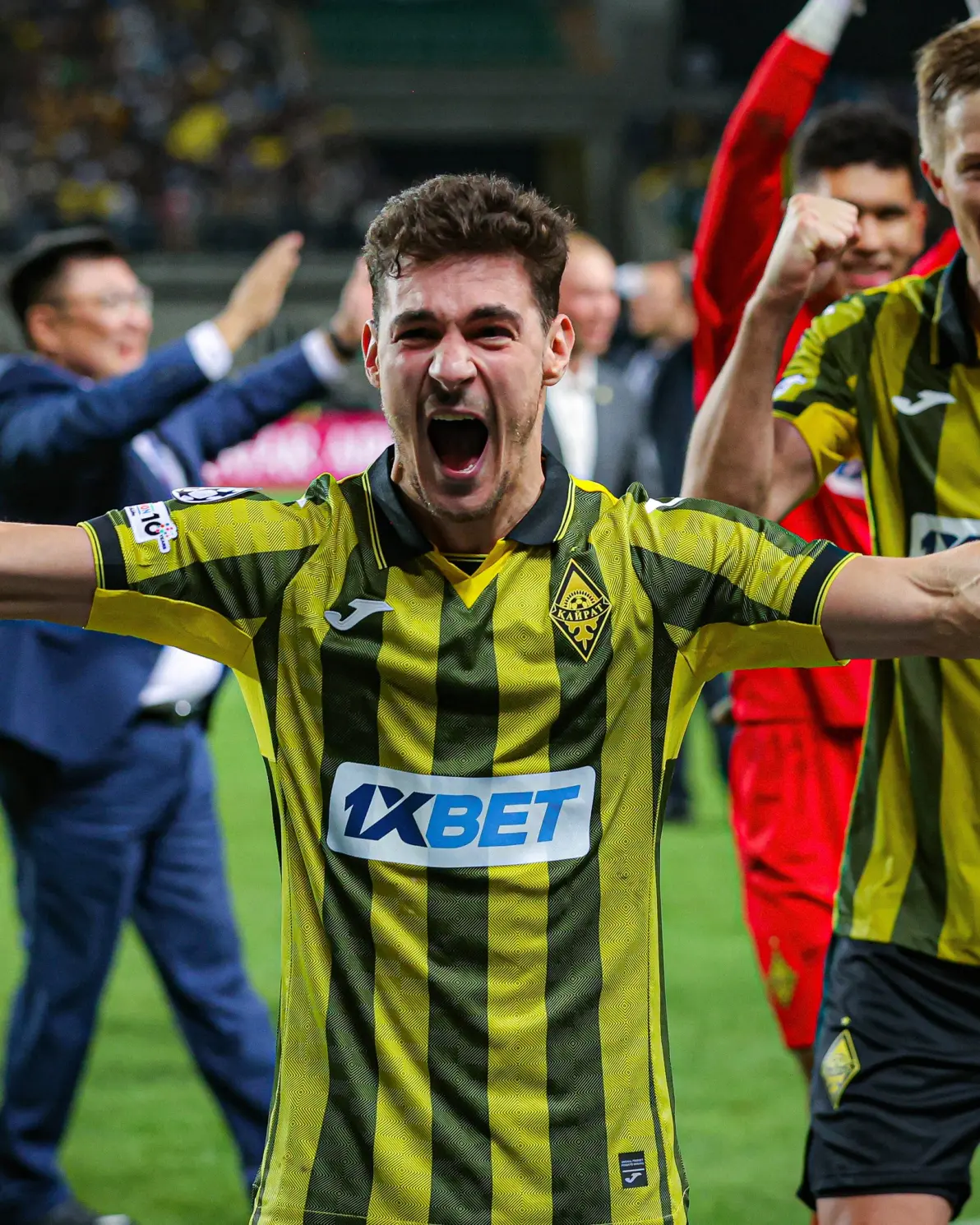 开云在线-关于欧超杯清晨再迎强敌，埃因霍温临场应变，主帅态度——气氛紧张，控场能力受关注的信息